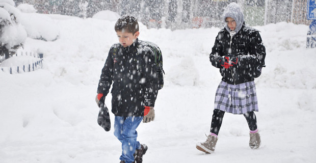 6 İlde Eğitime Kar 18 Ocak Pazartesi günü okullar tatil edildi.