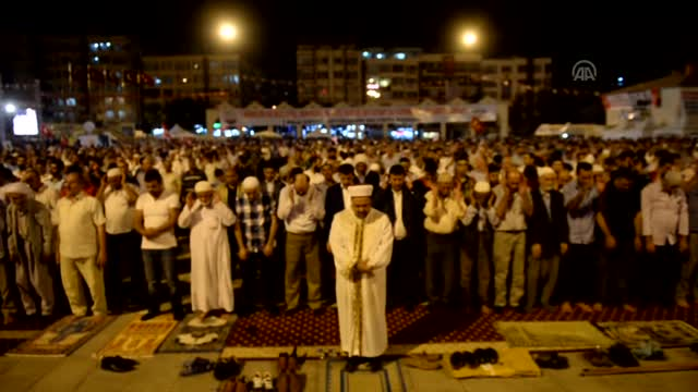 80 Yaşındaki Yatalak Nine 