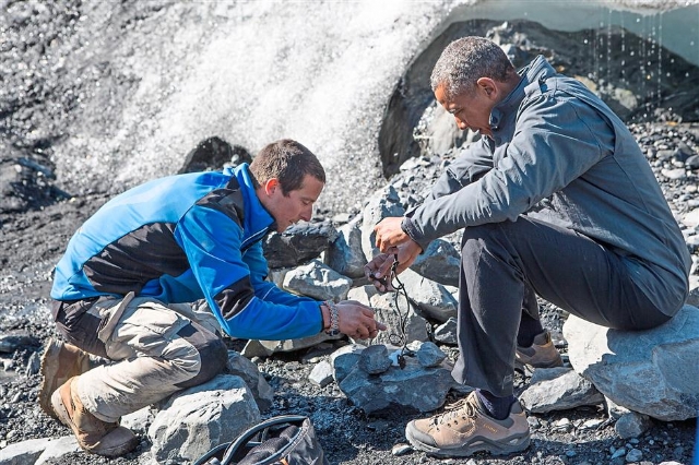 ABD Başkanı Obama Her şeyi Yaptı, Bir Tek İdrarını İçmedi