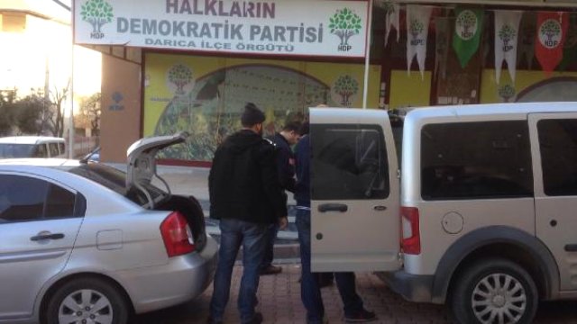 Adana ve Kocaeli'de PKK Operasyonu: HDP'li İlçe Başkanları Gözaltında