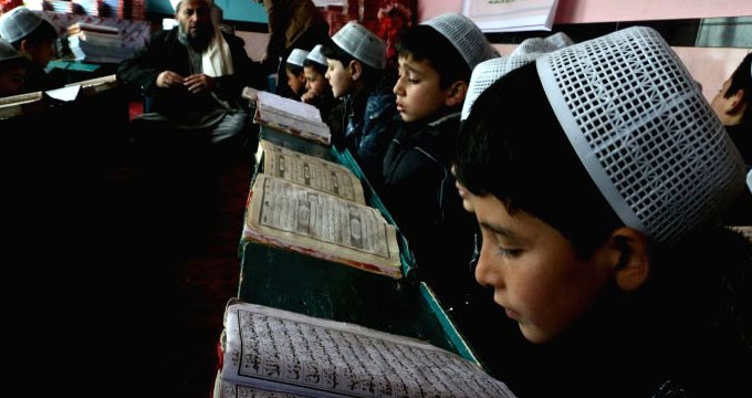 Afganistan'da Hükümet Güçlerinin Kuran Kursuna Yaptığı Baskında 21 Çocuk Öldü!
