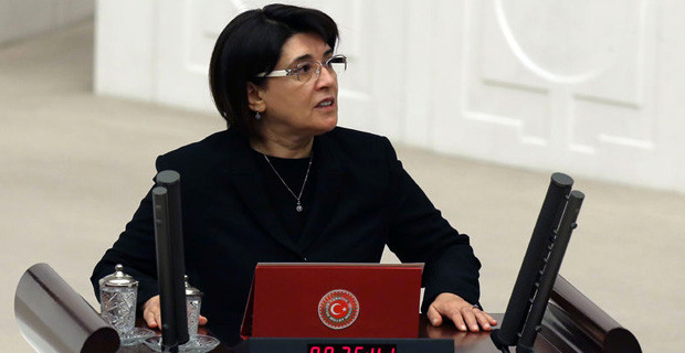 Ağrı Milletvekili Leyla Zana Yemin Etmezse Statüsünü Kaybedip Oylamalara Katılamayacak