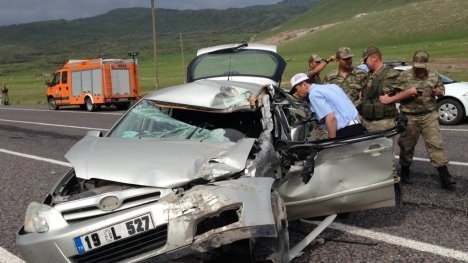 Ağrı’da Trafik Kazası 1 Ölü ve 8 Yaralı
