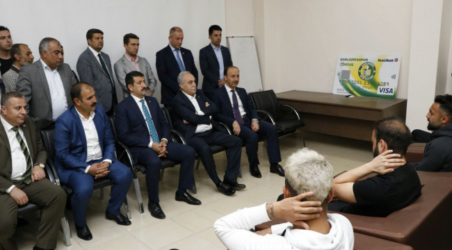 Ahmet Eşref Fakıbaba'dan Şanlıurfaspor'a ziyaret
