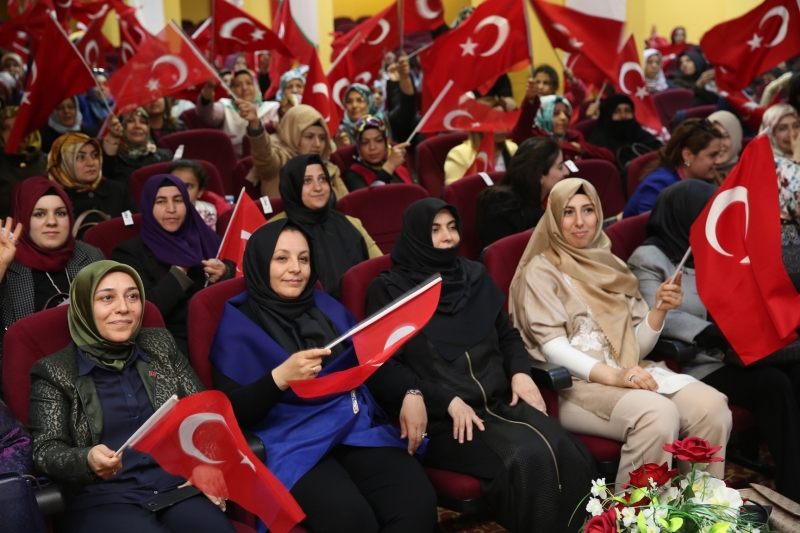 AK KADINLAR KARAKÖPRÜ’DE BULUŞTU