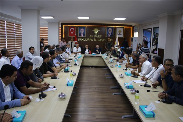 AK Parti Şanlıurfa Milletvekili Fakıbaba Şanlıurfa’da görkemli bir şekilde karşılandı.