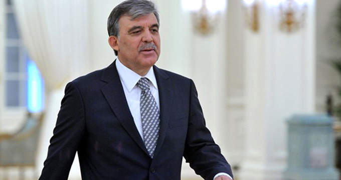 AK Parti'den Abdullah Gül'e KHK Yanıtı: Medya Üzerinden Konuşması Üzücü!
