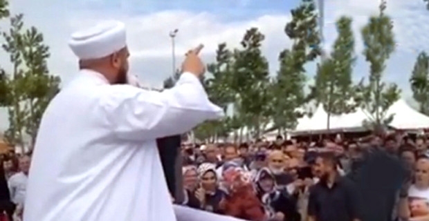 AK Partili İMAMLAR Davutoğlu'na Başbakanlık Hz. Muhammed Tarafından Verildi
