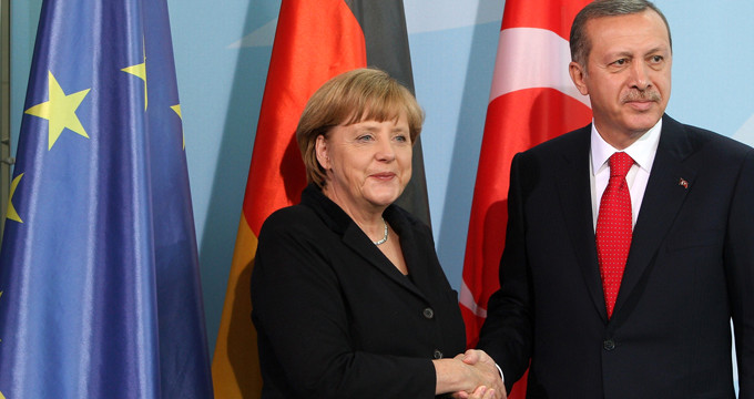 Angela Merkel'in Ankara Ziyaretinde İncirlik Krizi Görüşülecek