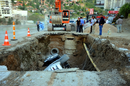 Ankara'başken te  Gündüz Vakti İnşaat İşçilerine Silahlı Saldırı