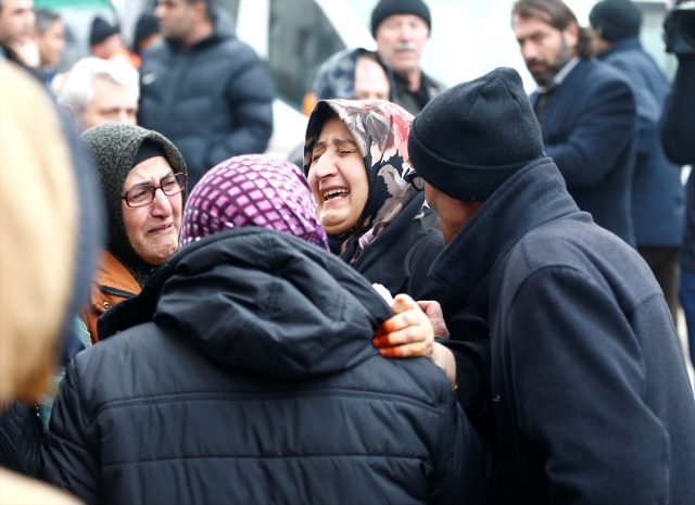 Ankara'da 4 kişinin yaşamına sebep olan yangında, evdekilerin yıl başını kutladığı öğrenildi