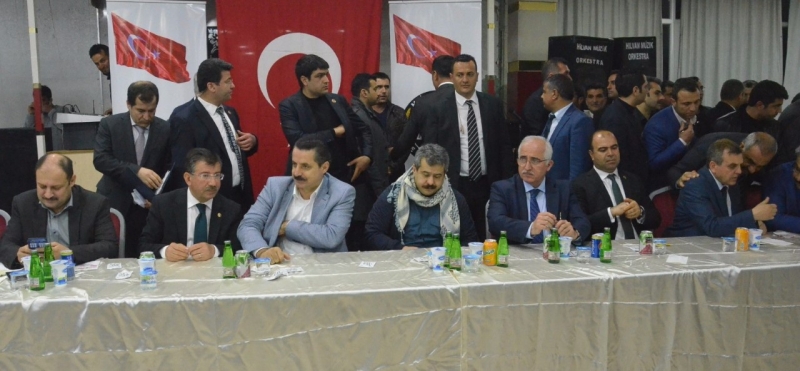 Bakan Çelik Hilvan’da;  “Güçlü bir lider sayesinde badireleri atlattık”