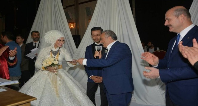 Bakan Fakıbaba Bakan Soylu ve nikah şahidi oldu