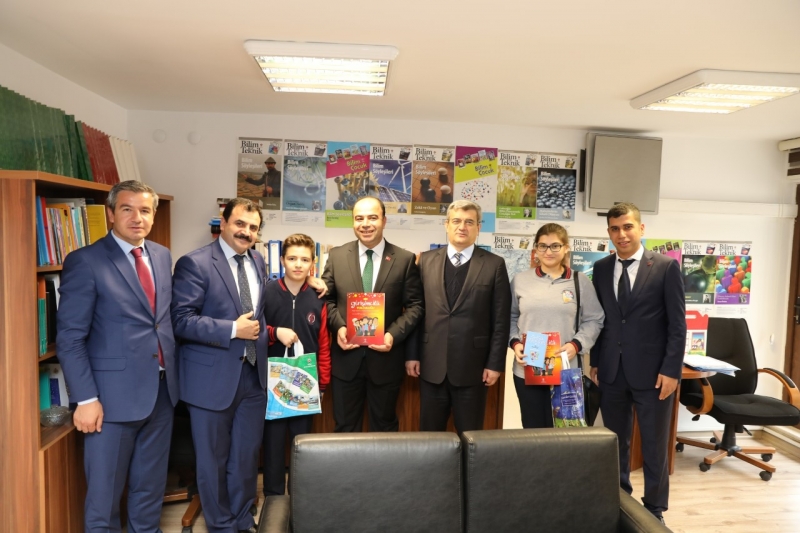 BAKAN FAKIBABA'YA BİLİM ŞENLİĞİ DAVETİ