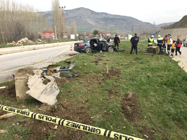Bakan Fakıbaba'yı Korumakla Görevli Polisler Kaza Yaptı: 3 Yaralı