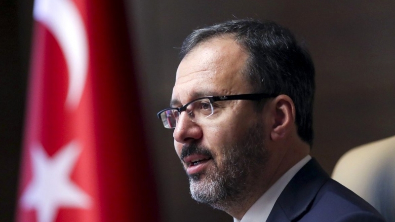 Bakan Kasapoğlu, TFF Başkanı Özdemir ve kulüp başkanlarıyla görüştü