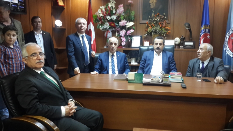 BAKAN VE TÜRK-İŞ GENEL BAŞKANINDAN DÜZME’YE TEBRİK ZİYARETİ