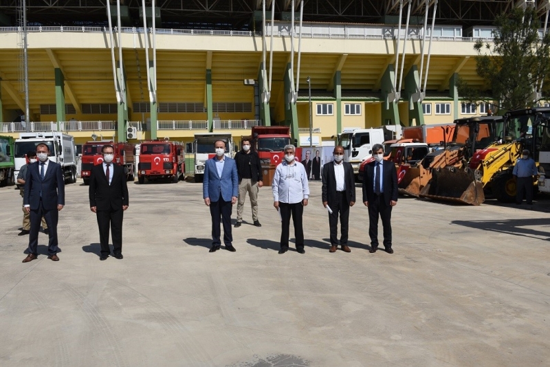 Barış Pınarına Araç ve Makine Desteği Belediyelerden Geldi
