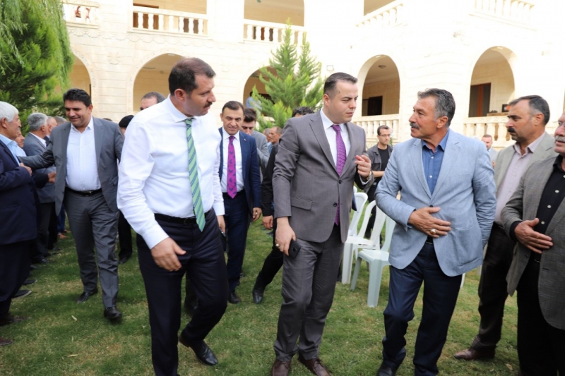 BAŞKAN BAYDİLLİ VE VALİ AYHAN MUHTARLARLA BULUŞTU