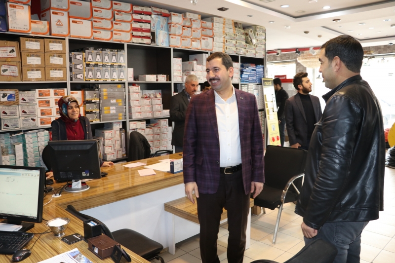 BAŞKAN BAYDİLLİ’DEN ESNAFA ZİYARET