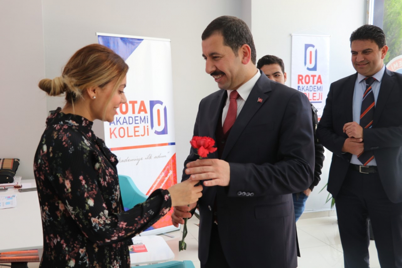 BAŞKAN BAYDİLLİ’DEN ESNAFA TEŞEKÜR ZİYARETİ