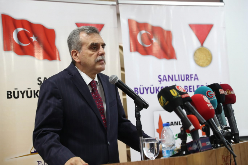 BAŞKAN BEYAZGÜL, BÜYÜKŞEHİR'LE 100 GÜNÜ'NÜ KAMUOYUNA ANLATTI