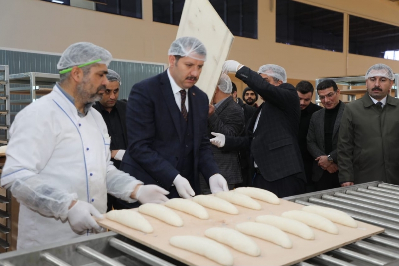 BAŞKAN BEYAZGÜL, “HALK EKMEK FABRİKAMIZDA ÜRETİM BAŞLADI”