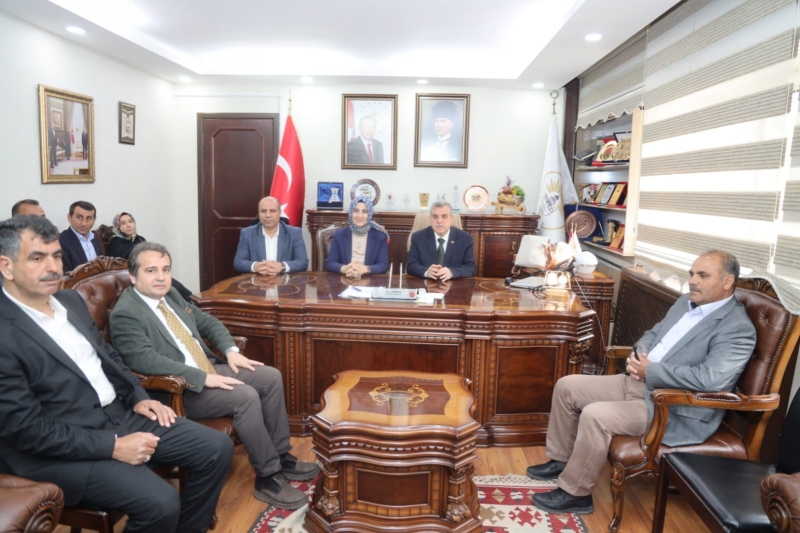 BAŞKAN BEYAZGÜL SİVEREK VE HİLVAN’DA TEMASLARDA BULUNDU