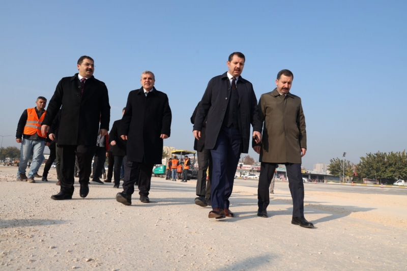 BAŞKAN BEYAZGÜL VE VALİ AYHAN’DAN TRAFİĞİ RAHATLATACAK SADUN PAŞA BULVARINDA İNCELEME