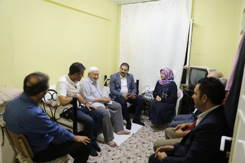 BAŞKAN CANPOLAT, YAŞLILARI UNUTMADI