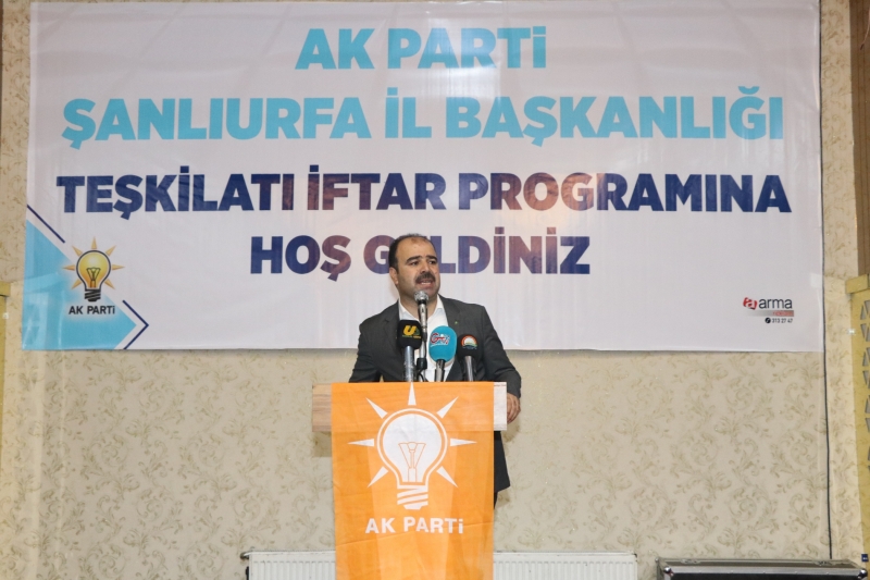 BAŞKAN ÇİFTÇİ, AK PARTİLİLERE SESLENDİ: BİZ, BÜYÜK BİR AİLEYİZ