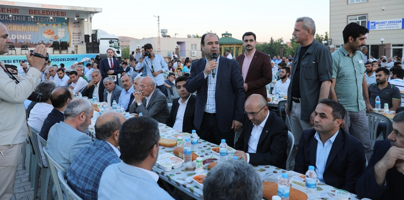  BAŞKAN ÇİFTÇİ BOZOVA ESNAFI İLE BİR ARAYA GELDİ