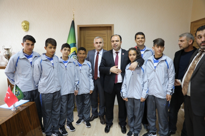  BAŞKAN ÇİFTÇİ, DERECEYE GİREN SPORCULARI TEBRİK ETTİ