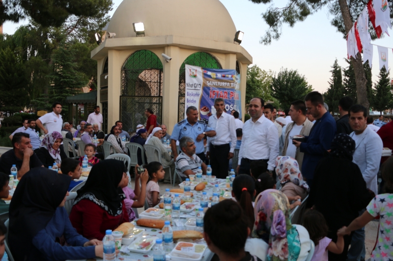 BAŞKAN ÇİFTÇİ, İFTARDA EYYÜBİYELİLERLE BULUŞTU