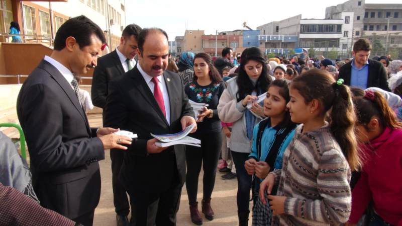 BAŞKAN ÇİFTÇİ'DEN ÖĞRENCİLERE İNDİRİM KUPONU