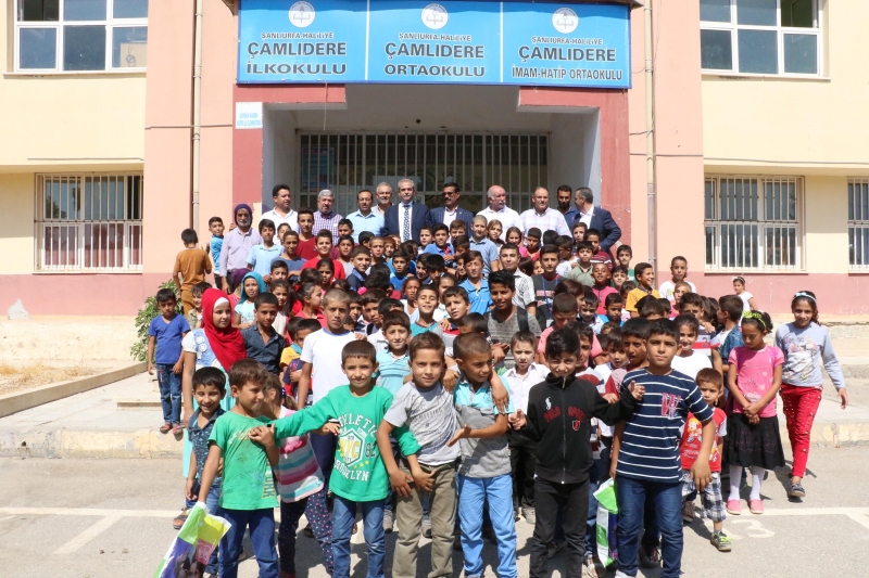 BAŞKAN DEMİRKOL, ÇAMLIDERE’DE ÖĞRENCİLERLE BULUŞTU