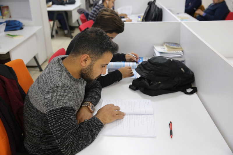 BAŞKAN DEMİRKOL, GENÇLERİN GELECEĞİNE YÖN VERİYOR