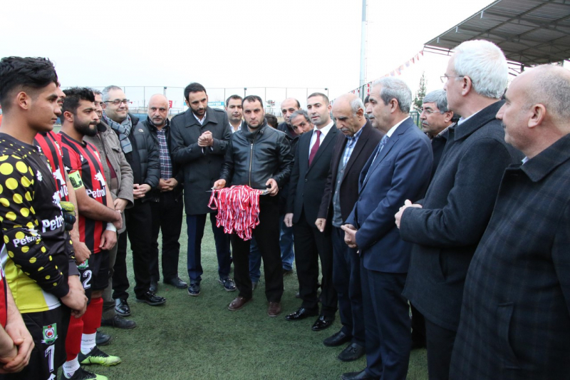 BAŞKAN DEMİRKOL, HALİLİYE BELEDİYESİ 1. AMATÖR LİGİ ŞAMPİYONUNA KUPASINI VERDİ