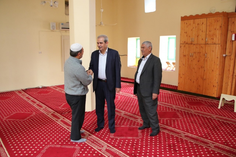 BAŞKAN DEMİRKOL, PAZAR MESAİSİNDE KIRSAL MAHALLELERİ ZİYARET ETTİ