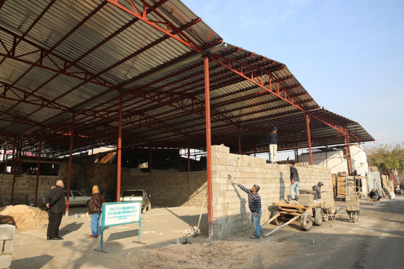 BAŞKAN DEMİRKOL’A, İŞYERLERİ YAPILAN ODUNCU PAZARI ESNAFI TEŞEKKÜR ETTİ