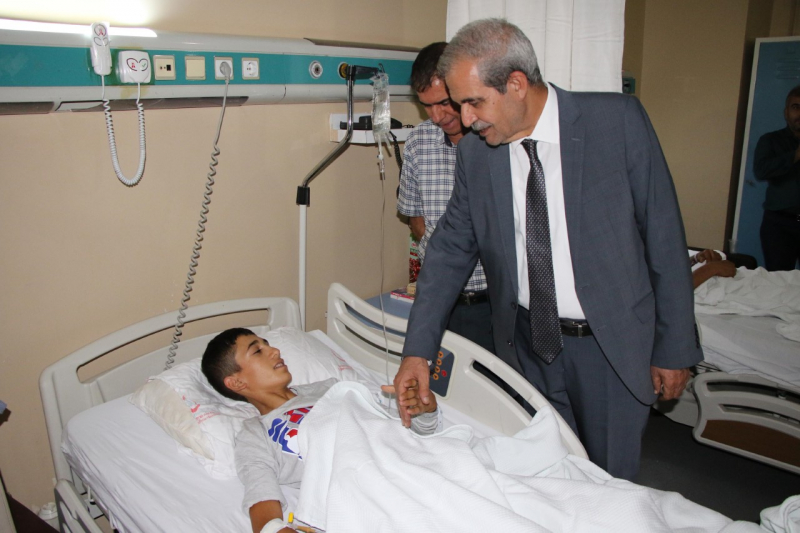 BAŞKAN DEMİRKOL’DAN HASTALARA MORAL ZİYARETİ