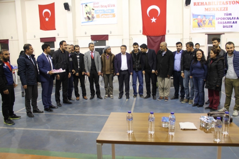 BAŞKAN EKİNCİ ESNAF TEMSİLCİLERİYLE BULUŞTU