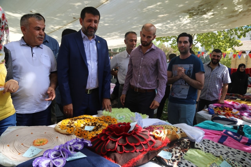 BAŞKAN EKİNCİ KERMESİN AÇILIŞINI YAPTI.