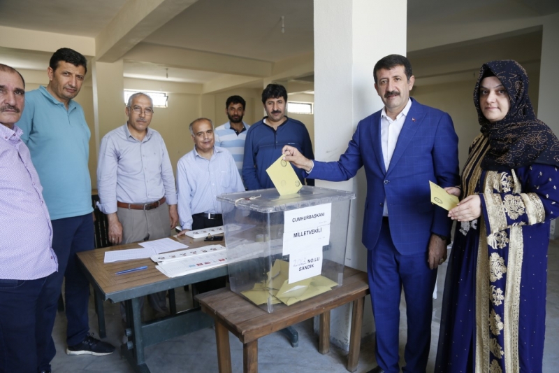 BAŞKAN EKİNCİ OYUNU KULLANDI