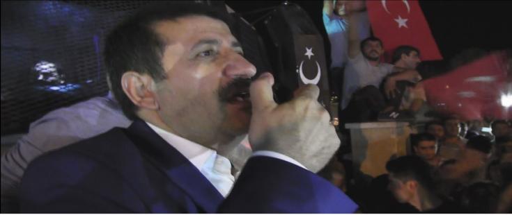BAŞKAN EKİNCİ TOMA’NIN ÜSTÜNDE