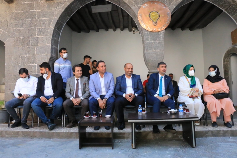 Başkan Kırıkçı, Siverek’te Teşkilatı ile Buluştu