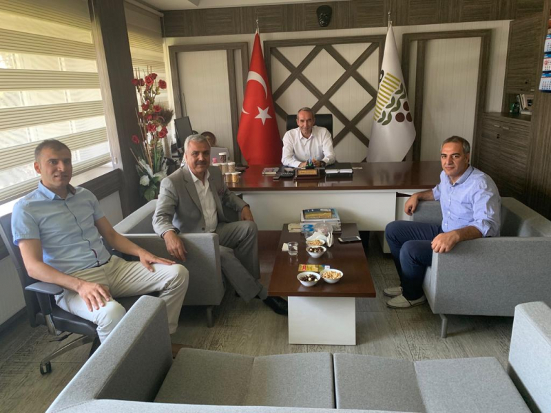 BAŞKAN PELTEK, TOPRAK MAHSULLERİ OFİSİ’Nİ ZİYARET ETTİ