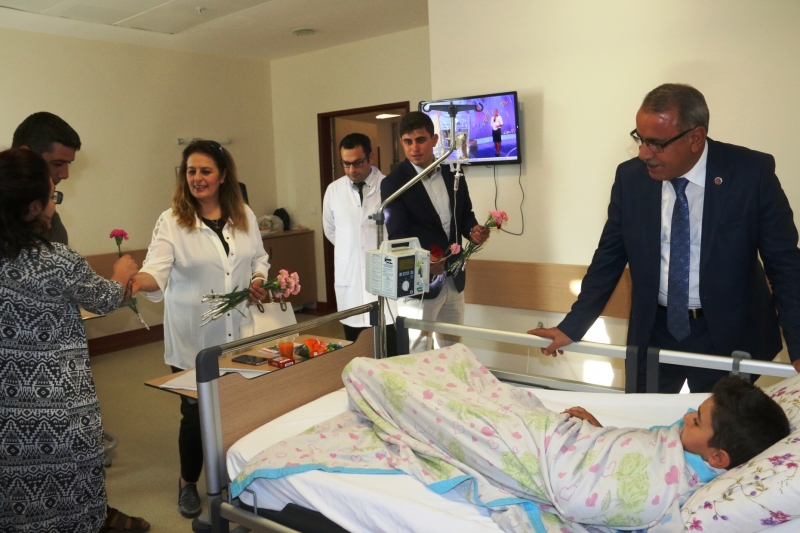  BAŞKAN VEKİLİ KIZILDEMİR'DEN ANLAMLI ZİYARET