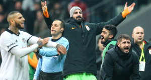 Beşiktaş, Galatasaray'ı Derbi Sonunda Candan Erçetin'in Şarkısıyla Vurdu