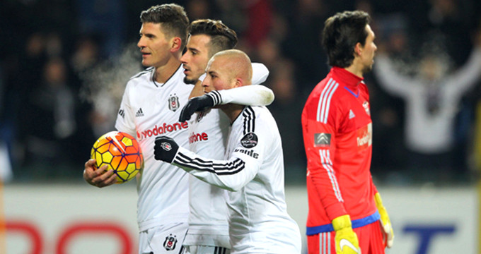 Beşiktaş Gaziantepspor'u 4-0 Yendi puanını 44'e yükseltti.